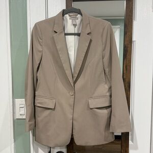 Stylish Tan Blazer